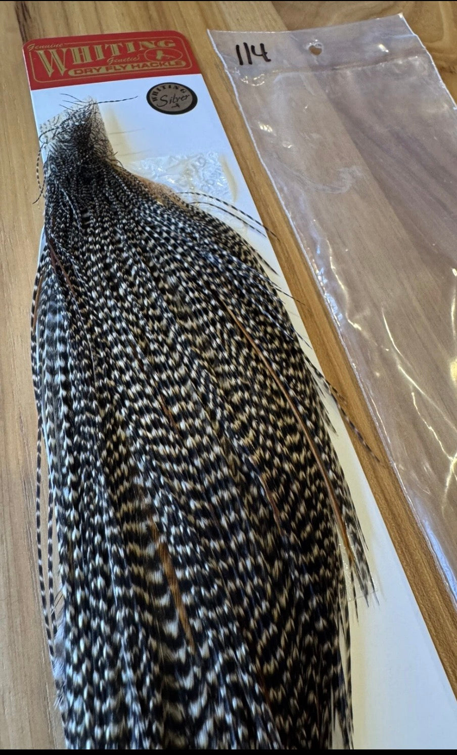 Whiting Farms Dry Fly Hackle SILVER Grade 1/2 Cape GRIZZLY VARIANT New 114