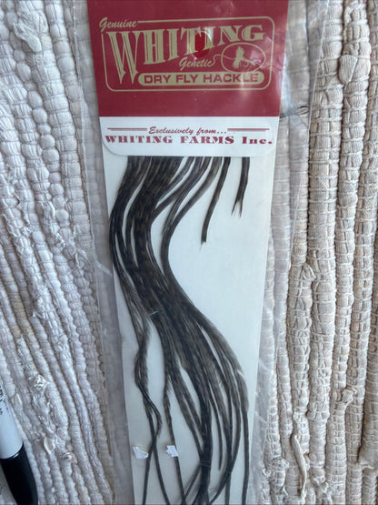 Whiting Dry Fly Hackle 100’s Size 16 Gr/Olive 817-SH-E-L