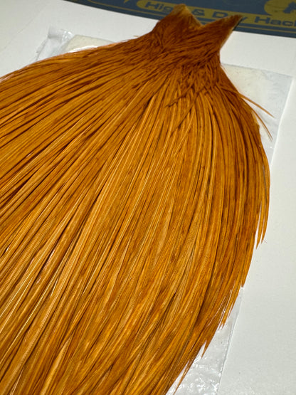 Whiting Farms High & Dry Hackle: White Dyed Golden Brown SH-E-087